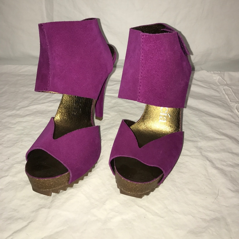 Great Condition - Pedro Garcia Heels
